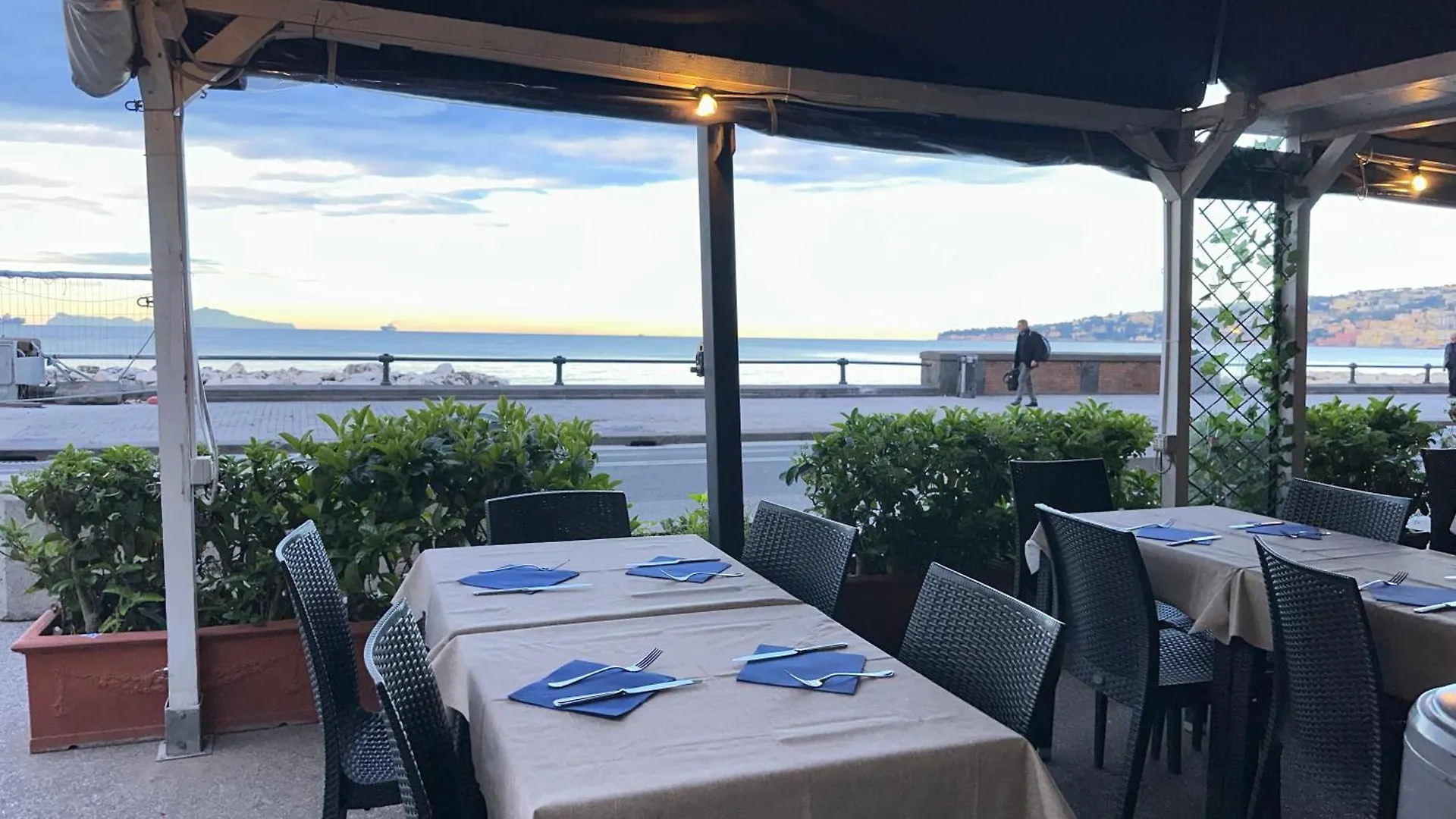 Bed and Breakfast Relais Piazza Vittoria Neapol Bed & Breakfast